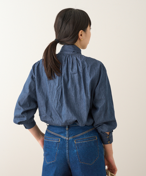 A PUPIL（アピューピル）の「別注【A PUPIL/ア ピューピル】デニムボウタイブラウス（シャツ/ブラウス・レディース・ブルー・FREE）」の9枚目の写真