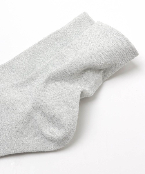 andme（アンドミー）の「ラメソックス（ソックス/靴下・レディース・ベージュ/ブラック/シルバー・23-25cm）」の15枚目の写真