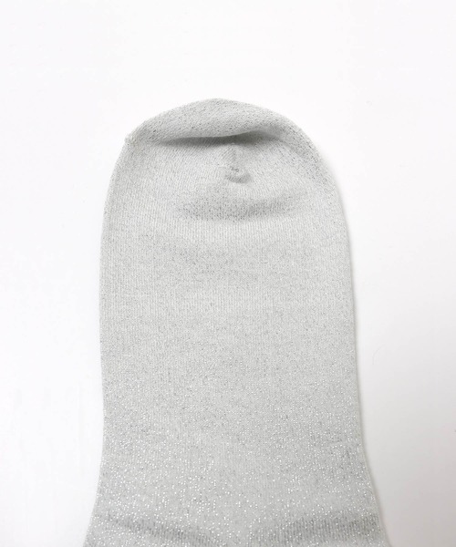 andme（アンドミー）の「ラメソックス（ソックス/靴下・レディース・ベージュ/ブラック/シルバー・23-25cm）」の19枚目の写真