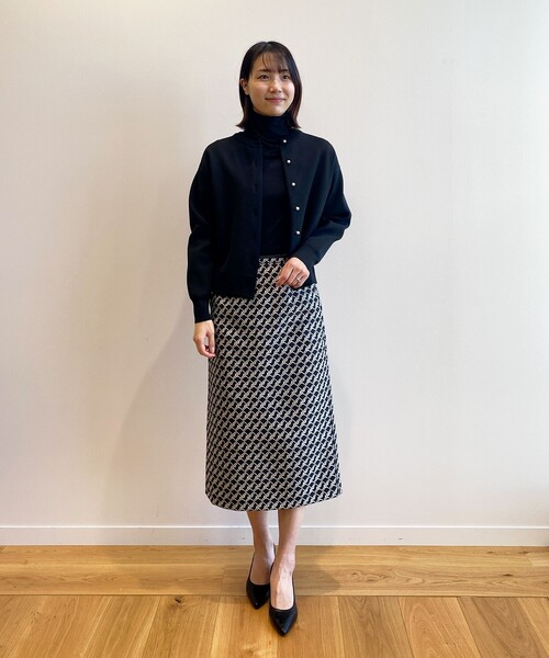 OPAQUE.CLIP（オペークドットクリップ）の「◆パール調ボタン クルーネックカーディガン（カーディガン/ボレロ・レディース・ブラック/オフホワイト・38/40）」の15枚目の写真