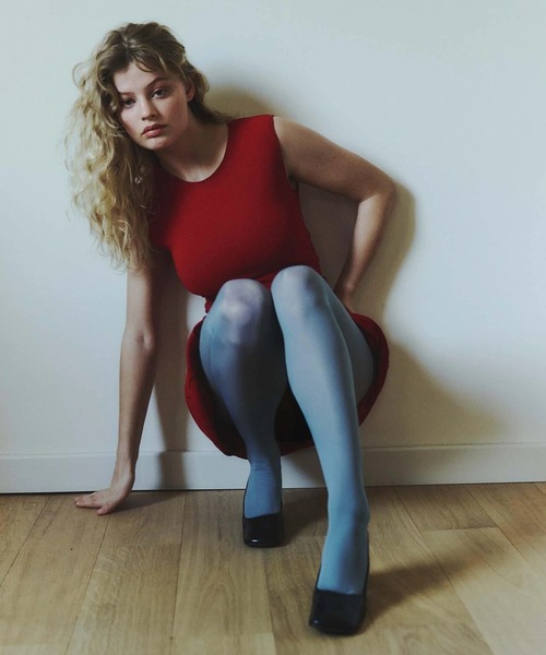 SWEDISH STOCKING(スウェディッシュストッキングス)の「Svea Dusty Blue(タイツ/ストッキング・レディース・グレイッシュブルー・S/M/L)」の1枚目の写真