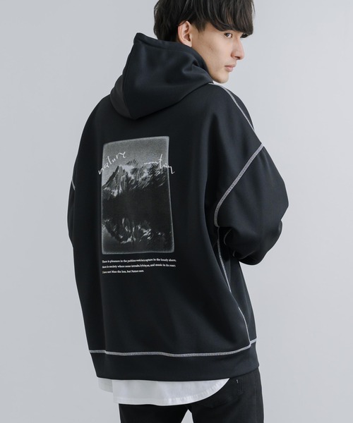 Rocky Monroe(ロッキーモンロー)の「オーバーサイズ グラフィックプリントパーカー 配色ステッチ テックダンボール(パーカー・メンズ・ライトグレー/ブラック/モカ/ブルーグリーン・M/L)」の2枚目の写真