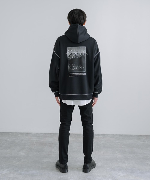 Rocky Monroe(ロッキーモンロー)の「オーバーサイズ グラフィックプリントパーカー 配色ステッチ テックダンボール(パーカー・メンズ・ライトグレー/ブラック/モカ/ブルーグリーン・M/L)」の20枚目の写真