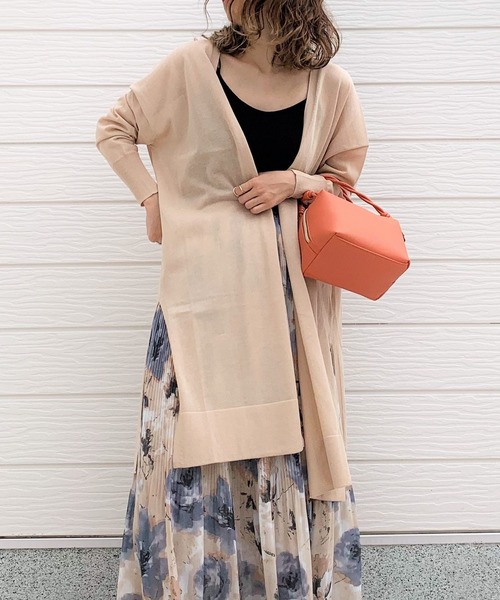 Q(キュー)の「サイドスリットロングカーデ(カーディガン/ボレロ・レディース・ベージュ/モスグリーン/ブラック・MEDIUM)」の1枚目の写真