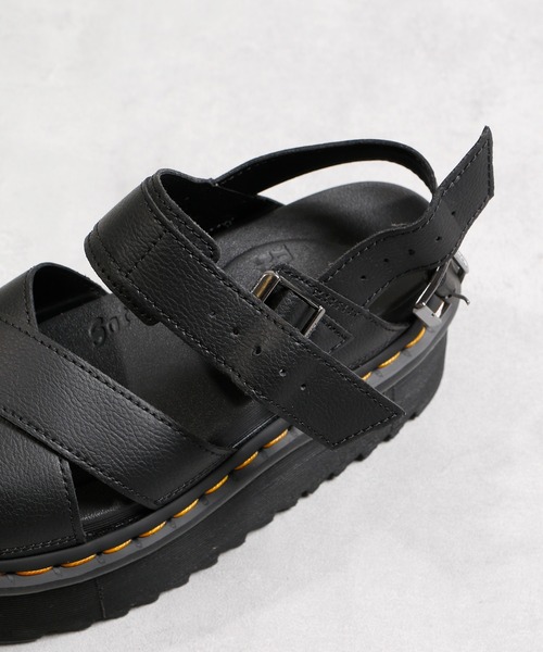 Dr. Martens(ドクターマーチン)の「Dr.Martens ドクターマーチン / Voss II Black Hydro ウェッジヒールサンダル 厚底クロスストラップサンダル / 30717100 30717001 30717329(サンダル・レディース・ブラック/ホワイト/ピンクベージュ・22cm/23cm/24cm)」の10枚目の写真