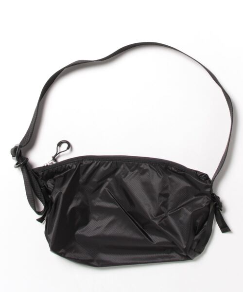 SABLE CLUTCH（セーブルクラッチ）の「TAPE SHOULDER BAG - CORDURA/SEMI CLEAR（ショルダーバッグ/コーデュラ）（ボディバッグ/ウエストポーチ・メンズ・キャメル/ブラック×ホワイト/カーキ/グレー/ブラック・ONE SIZE）」の6枚目の写真