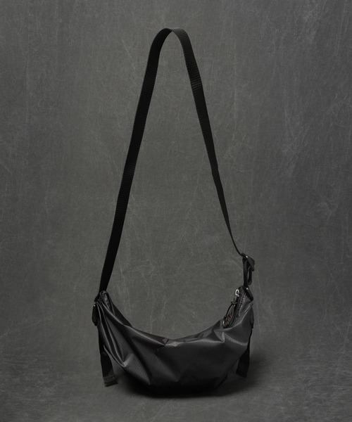 SABLE CLUTCH（セーブルクラッチ）の「TAPE SHOULDER BAG - CORDURA/SEMI CLEAR（ショルダーバッグ/コーデュラ）（ボディバッグ/ウエストポーチ・メンズ・キャメル/ブラック×ホワイト/カーキ/グレー/ブラック・ONE SIZE）」の14枚目の写真