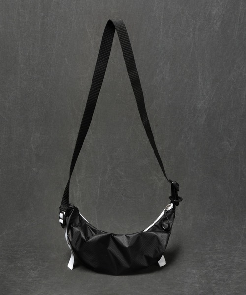 SABLE CLUTCH（セーブルクラッチ）の「TAPE SHOULDER BAG - CORDURA/SEMI CLEAR（ショルダーバッグ/コーデュラ）（ボディバッグ/ウエストポーチ・メンズ・キャメル/ブラック×ホワイト/カーキ/グレー/ブラック・ONE SIZE）」の15枚目の写真