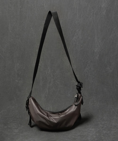SABLE CLUTCH（セーブルクラッチ）の「TAPE SHOULDER BAG - CORDURA/SEMI CLEAR（ショルダーバッグ/コーデュラ）（ボディバッグ/ウエストポーチ・メンズ・キャメル/ブラック×ホワイト/カーキ/グレー/ブラック・ONE SIZE）」の16枚目の写真