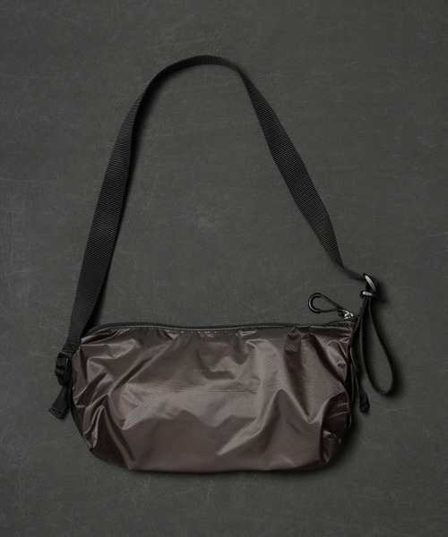 SABLE CLUTCH（セーブルクラッチ）の「TAPE SHOULDER BAG - CORDURA/SEMI CLEAR（ショルダーバッグ/コーデュラ）（ボディバッグ/ウエストポーチ・メンズ・キャメル/ブラック×ホワイト/カーキ/グレー/ブラック・ONE SIZE）」の21枚目の写真