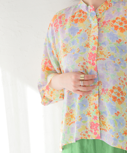 mii（ミー）の「【Mii / ミイ】PRINTED SHORT SLEEVE SHIRT：シャツ（シャツ/ブラウス・レディース・アイボリー・SMALL）」の6枚目の写真