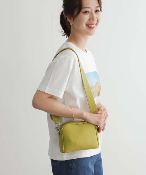 URBAN RESEARCH DOORS（アーバンリサーチドアーズ）の「2WAYスクエアショルダーミニバッグ（ショルダーバッグ・レディース・ブラック/イエロー系その他/シルバー・-）」の8枚目の写真