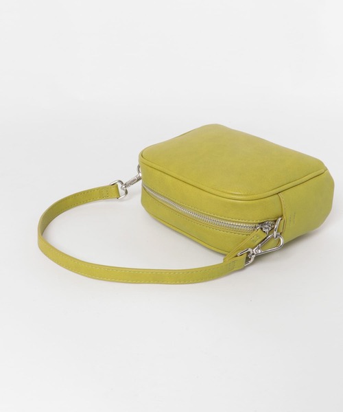 URBAN RESEARCH DOORS（アーバンリサーチドアーズ）の「2WAYスクエアショルダーミニバッグ（ショルダーバッグ・レディース・ブラック/イエロー系その他/シルバー・-）」の16枚目の写真