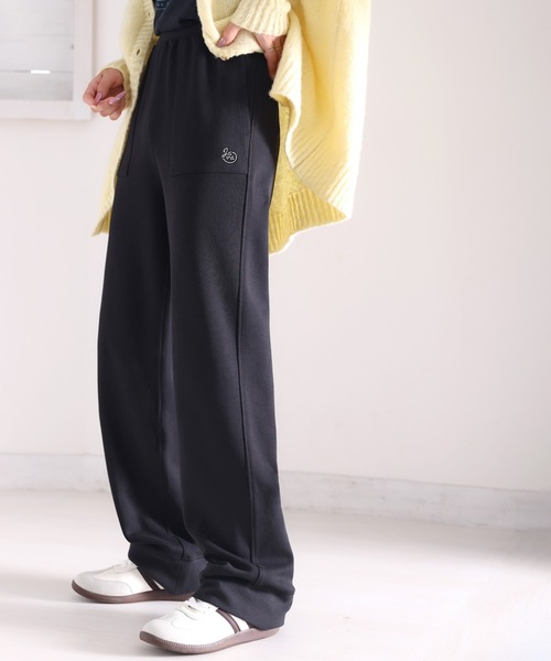 Java(ジャバ)の「《Javaジャバコラボ》スポーティカジュアルを極めろ。JAVA刺繍入りスウェットパンツ(スウェットパンツ・レディース・グレー/アイボリー/ブラック・X-LARGE/SMALL/LARGE/MEDIUM)」の5枚目の写真