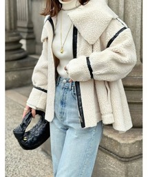 Re:EDIT | [2023A/W PRE ORDER]ビッグカラーフェイクレザーパイピングフレアボアコート(ムートンコート)