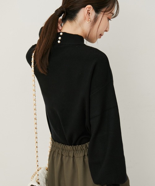 VIS（ビス）の「【吸湿発熱・エコベロ】バックパールハイネックニット（ニット/セーター・レディース・モスグリーン/キナリ/ピンク/ブラック・FREE）」の15枚目の写真