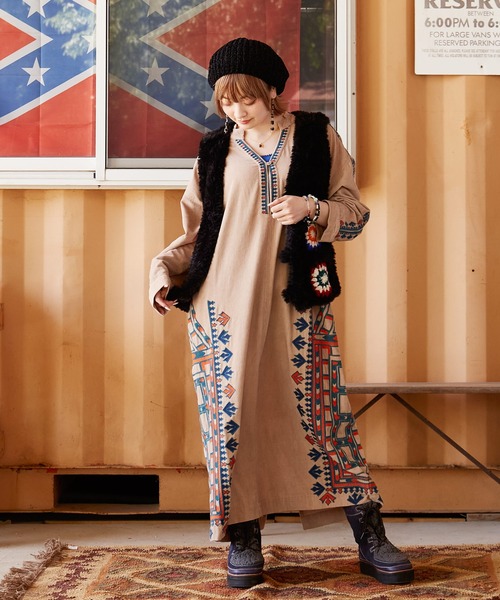 チャイハネ（チャイハネ）の「【チャイハネ】シェニルニットベレー（ハンチング/ベレー帽・レディース・ブラック/グレー/ネイビー/オレンジ/ターコイズブルー/ベージュ/パープル・FREE）」の12枚目の写真