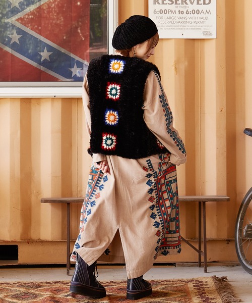 チャイハネ（チャイハネ）の「【チャイハネ】シェニルニットベレー（ハンチング/ベレー帽・レディース・ブラック/グレー/ネイビー/オレンジ/ターコイズブルー/ベージュ/パープル・FREE）」の13枚目の写真