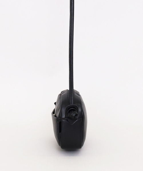 COOCO(クーコ)の「シープレザーラウンド型ミニショルダーバッグ(ショルダーバッグ・レディース・レッド/ライトグレー/ライトグリーン/グレー系その他/ブラック・9)」の7枚目の写真