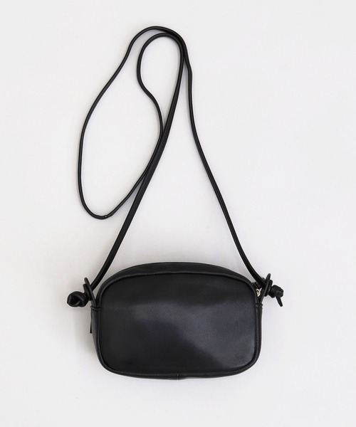 COOCO(クーコ)の「シープレザーラウンド型ミニショルダーバッグ(ショルダーバッグ・レディース・レッド/ライトグレー/ライトグリーン/グレー系その他/ブラック・9)」の8枚目の写真