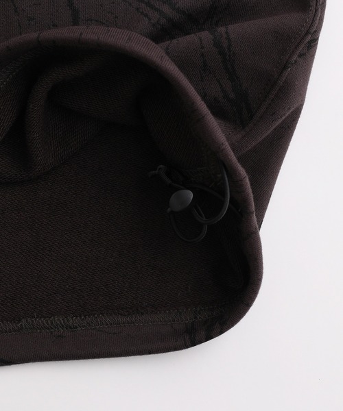 ADAM ET ROPE'（アダムエロペ）の「【WEB限定】ダンスプラクティス スプラッシュブリーチ ルーズ クルーネック スウェット / 裏毛 / K-POP / セットアップ / ユニセックス（スウェット・メンズ・ブラック/チャコールグレー・L/M）」の7枚目の写真