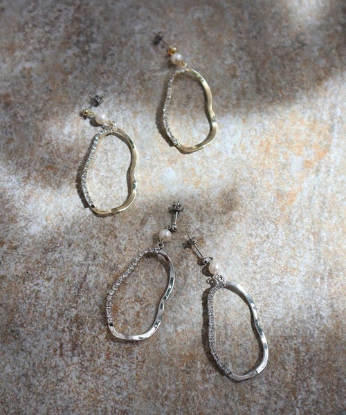 Dorry Doll（ドリードール）の「ビジューループピアス（ピアス（両耳用）・レディース・ゴールド/シルバー・FREE）」の2枚目の写真