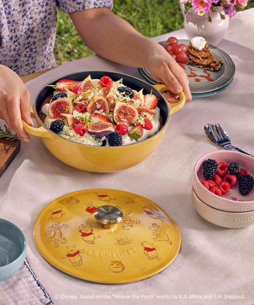 ル・クルーゼ　くまのプーさん　ディズニー　18cm レジェ　プレート　4枚組 Le Creuset（ルクルーゼ）の「くまのプーさん/レジェ・プレート 18cm