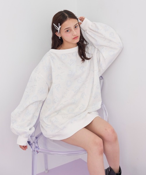 Lovilyn（ラヴィリン）の「オーバーサイズ裏起毛スウェット（スウェット・レディース・ブルー/グレー/ホワイト・FREE）」の3枚目の写真