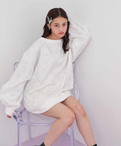 Lovilyn（ラヴィリン）の「オーバーサイズ裏起毛スウェット（スウェット・レディース・ブルー/グレー/ホワイト・FREE）」の8枚目の写真