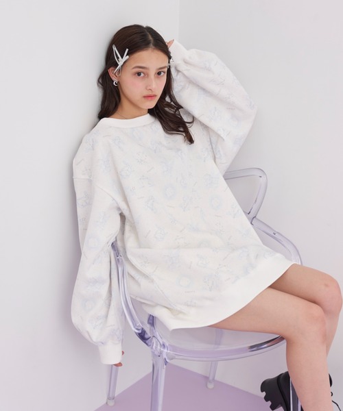 Lovilyn（ラヴィリン）の「オーバーサイズ裏起毛スウェット（スウェット・レディース・ブルー/グレー/ホワイト・FREE）」の10枚目の写真