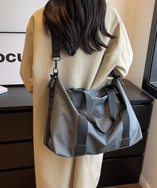 LA VORAGINE（ラ ヴォラジネ）の「大容量 2way トラベル ボストンバッグ ヨガ トレーニング スポーツ フィットネス ピラティス ランニング（ボストンバッグ・レディース・グレー/ピンク/ブラック/レッド/ネイビー・FREE）」の18枚目の写真