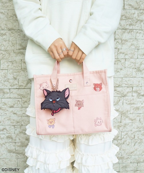 Disney（ディズニー）の「アリストキャット ダイカットポーチチャーム