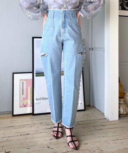 mysty woman（ミスティウーマン）の「サイドスリットパールデニム 996922（デニムパンツ・レディース・ブルー・FREE）」の18枚目の写真