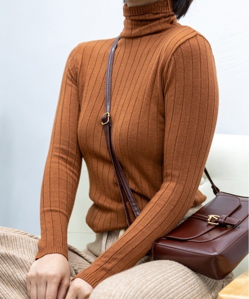 Miniministore(ミニミニストア)の「リブ ニットトップス タートルネック(ニット/セーター・レディース・アイボリー/ベージュ/ライトブラウン/ブラック/カーキ・FREE)」の7枚目の写真
