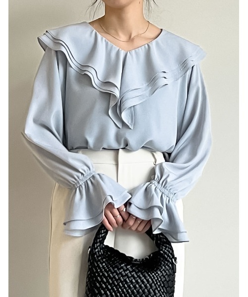 Re:EDIT（リエディ）の「ビッグフリルカラーキャンディースリーブブラウス（シャツ/ブラウス・レディース・ホワイト/ベージュ/ブラック/ブルー・MEDIUM/LARGE）」の18枚目の写真