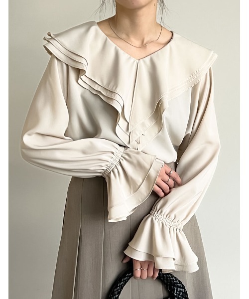 Re:EDIT（リエディ）の「ビッグフリルカラーキャンディースリーブブラウス（シャツ/ブラウス・レディース・ホワイト/ベージュ/ブラック/ブルー・MEDIUM/LARGE）」の20枚目の写真