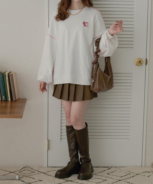 Ambre Neige（アンブルネージュ）の「ロゴ刺繍ハートスウェット／【WEB/EC限定商品】（スウェット・レディース・ネイビー/ライトグレー/オフホワイト・FREE）」の15枚目の写真