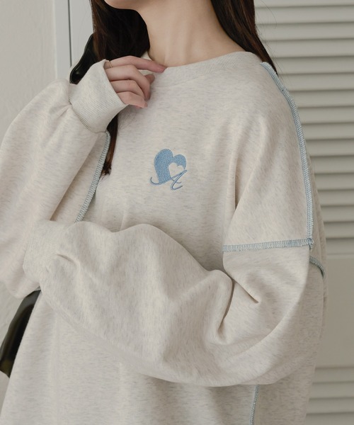Ambre Neige（アンブルネージュ）の「ロゴ刺繍ハートスウェット／【WEB/EC限定商品】（スウェット・レディース・ネイビー/ライトグレー/オフホワイト・FREE）」の9枚目の写真