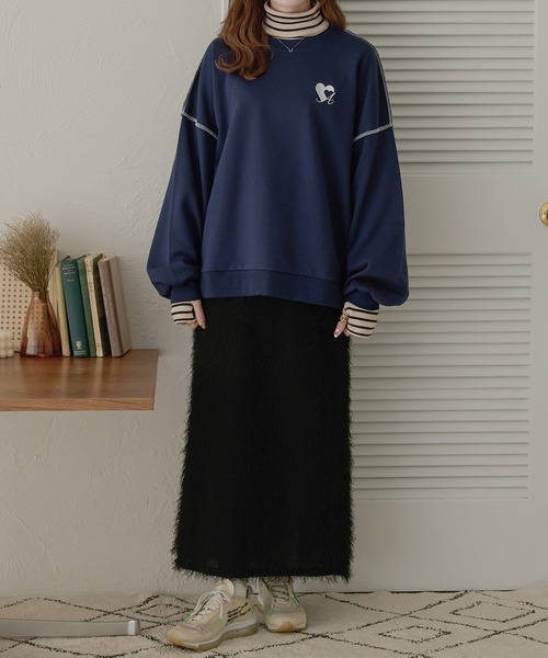 Ambre Neige（アンブルネージュ）の「ロゴ刺繍ハートスウェット／【WEB/EC限定商品】（スウェット・レディース・ネイビー/ライトグレー/オフホワイト・FREE）」の17枚目の写真