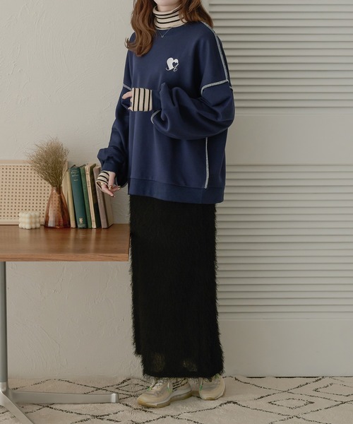 Ambre Neige（アンブルネージュ）の「ロゴ刺繍ハートスウェット／【WEB/EC限定商品】（スウェット・レディース・ネイビー/ライトグレー/オフホワイト・FREE）」の14枚目の写真