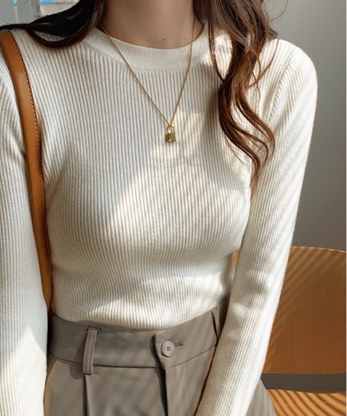 kirakiraShop(キラキラショップ)の「クルーネック シンプル リブ ニット(ニット/セーター・レディース・ホワイト/ブラック/ベージュ/グレー/オレンジ/クリーム/マスタード/モカ・FREE)」の20枚目の写真