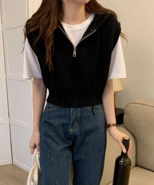 Ritzy(リッツィー)の「ショート丈 ジップパーカーベスト(ベスト・レディース・グリーン/カーキ/ブラック/アイボリー/ベージュ/グレー・FREE)」の13枚目の写真