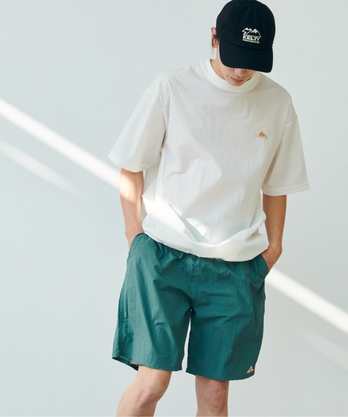 KELTY(ケルティ)の「Stretch Woven Mini Logo S/S T-Shirt/ストレッチ布帛Tシャツ(Tシャツ/カットソー・レディース・ネイビー/ホワイト/グレー/ブラック・L/M)」の5枚目の写真