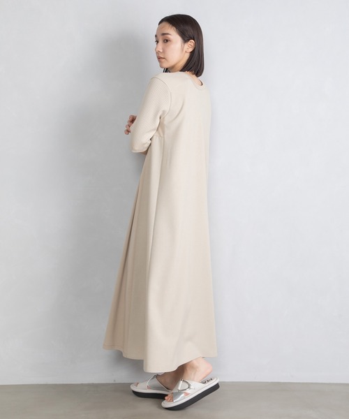 MARECHAL TERRE（マルシャルテル）の「2WAYプリーツワンピース（ワンピース・レディース・モカ/ベージュ/ネイビー/ブラック・MEDIUM）」の22枚目の写真