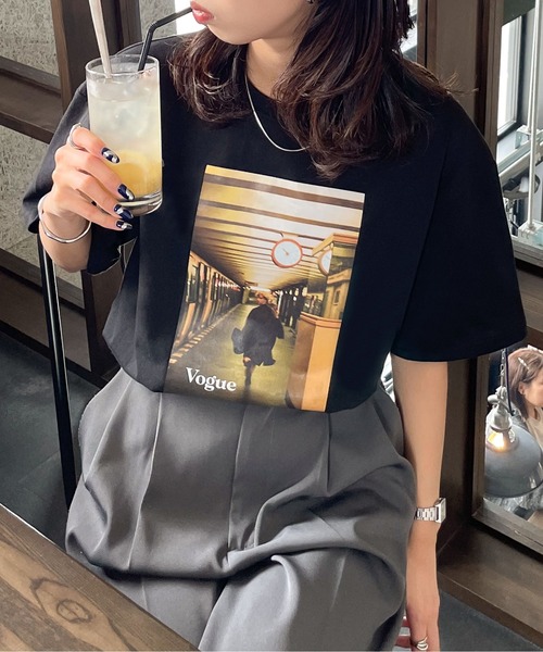 Chillfar（チルファー）の「アソートフォトプリントTシャツ（Tシャツ/カットソー・レディース・ホワイト系/ホワイト系1/ホワイト系2/杢グレー/アイボリー系/ホワイト/ブラック系1/オートミール/ブラック系・FREE）」の5枚目の写真