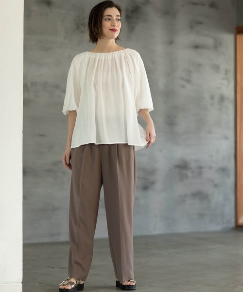 OPAQUE.CLIP（オペークドットクリップ）の「◆バルーンスリーブギャザーブラウス【洗える】（シャツ/ブラウス・レディース・ブラック/オレンジ/ホワイト/チャコールグレー・42/38/40）」の9枚目の写真