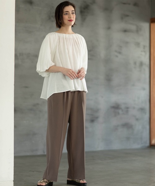 OPAQUE.CLIP（オペークドットクリップ）の「◆バルーンスリーブギャザーブラウス【洗える】（シャツ/ブラウス・レディース・ブラック/オレンジ/ホワイト/チャコールグレー・42/38/40）」の10枚目の写真