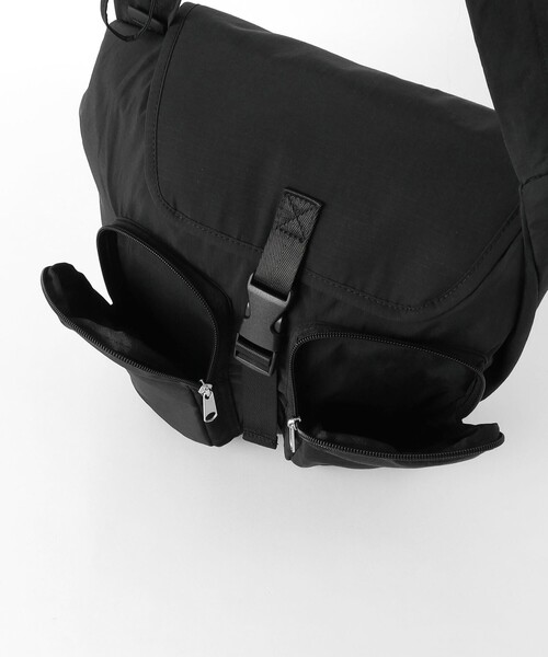 green label relaxing（グリーンレーベルリラクシング）の「【別注】＜fellowww×green label relaxing＞1 ショルダーバッグ（ショルダーバッグ・メンズ・オフホワイト/ブラック・FREE）」の12枚目の写真