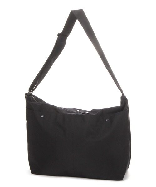 BAYFLOW（ベイフロー）の「フロントポケットビッグショルダーバッグ（ショルダーバッグ・メンズ・グレイッシュベージュ/ブラック・FREE）」の13枚目の写真