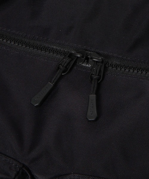 BAYFLOW（ベイフロー）の「フロントポケットビッグショルダーバッグ（ショルダーバッグ・メンズ・グレイッシュベージュ/ブラック・FREE）」の15枚目の写真